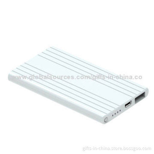 Thin Portable Power Charger for Mobile Phones with 3,000mAh Capacity, Lithium Polymer Battery